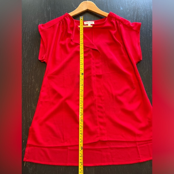 Women’s Red Top - Picture 4 of 9